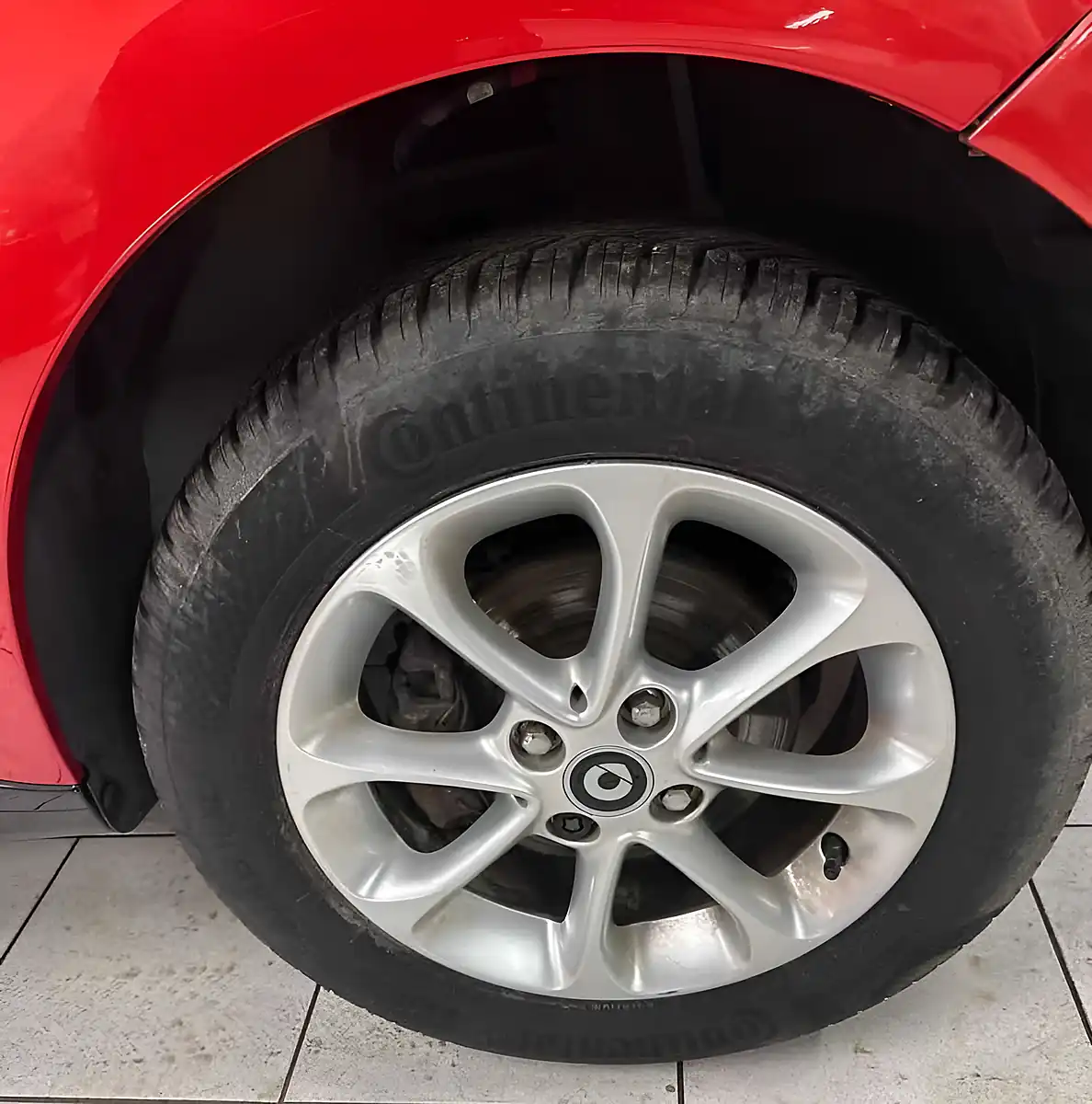 Used 2015 Smart Forfour Passion Red - Interior and Exterior details 10