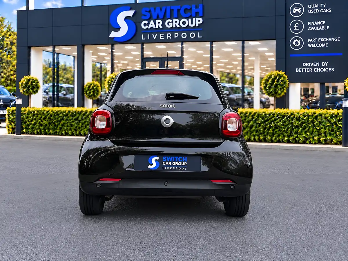Used 2015 Smart Forfour Prime (premium) Black - Interior and Exterior details 11