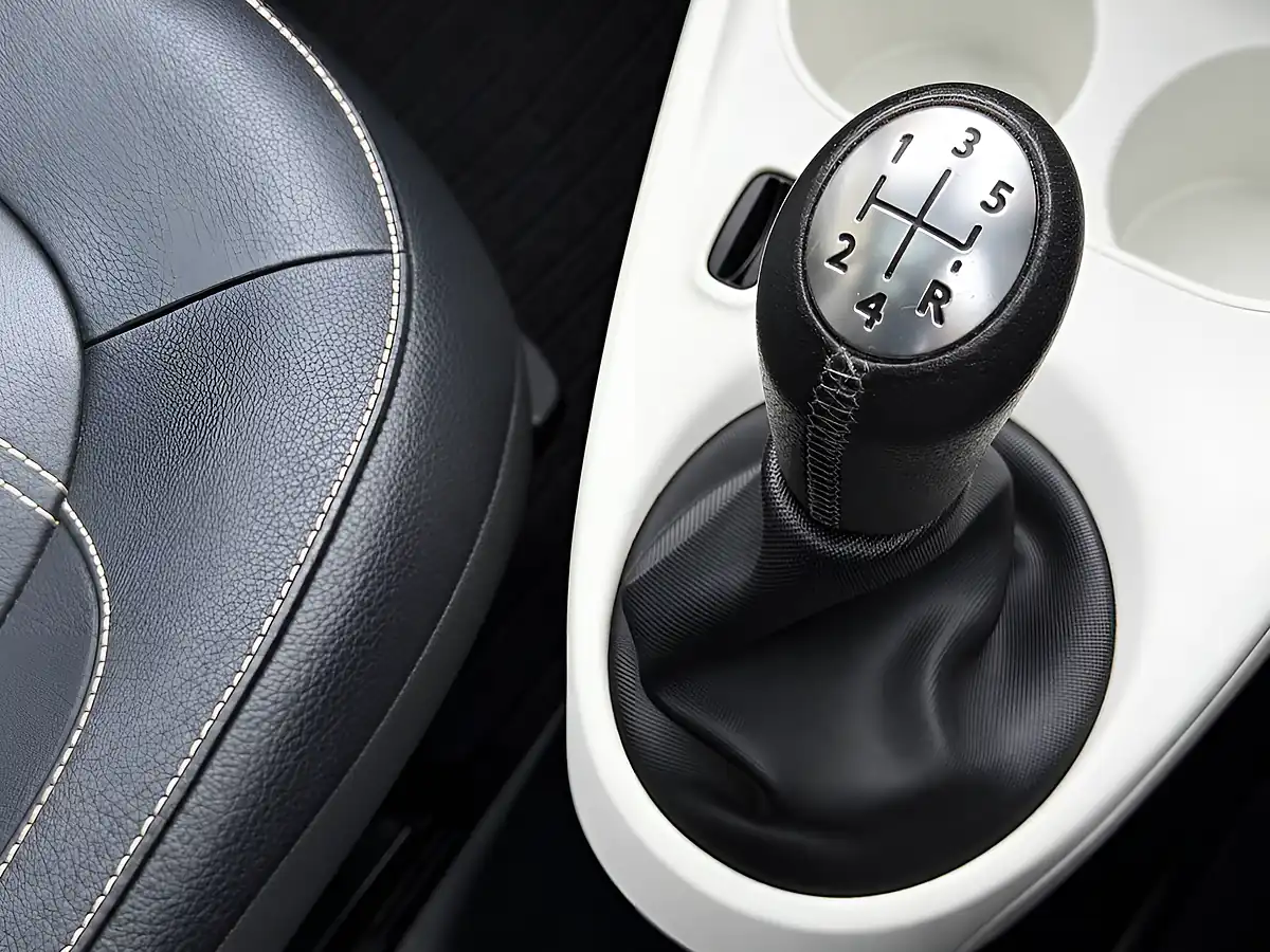 Used 2015 Smart Forfour Prime (premium) Black - Interior and Exterior details 15