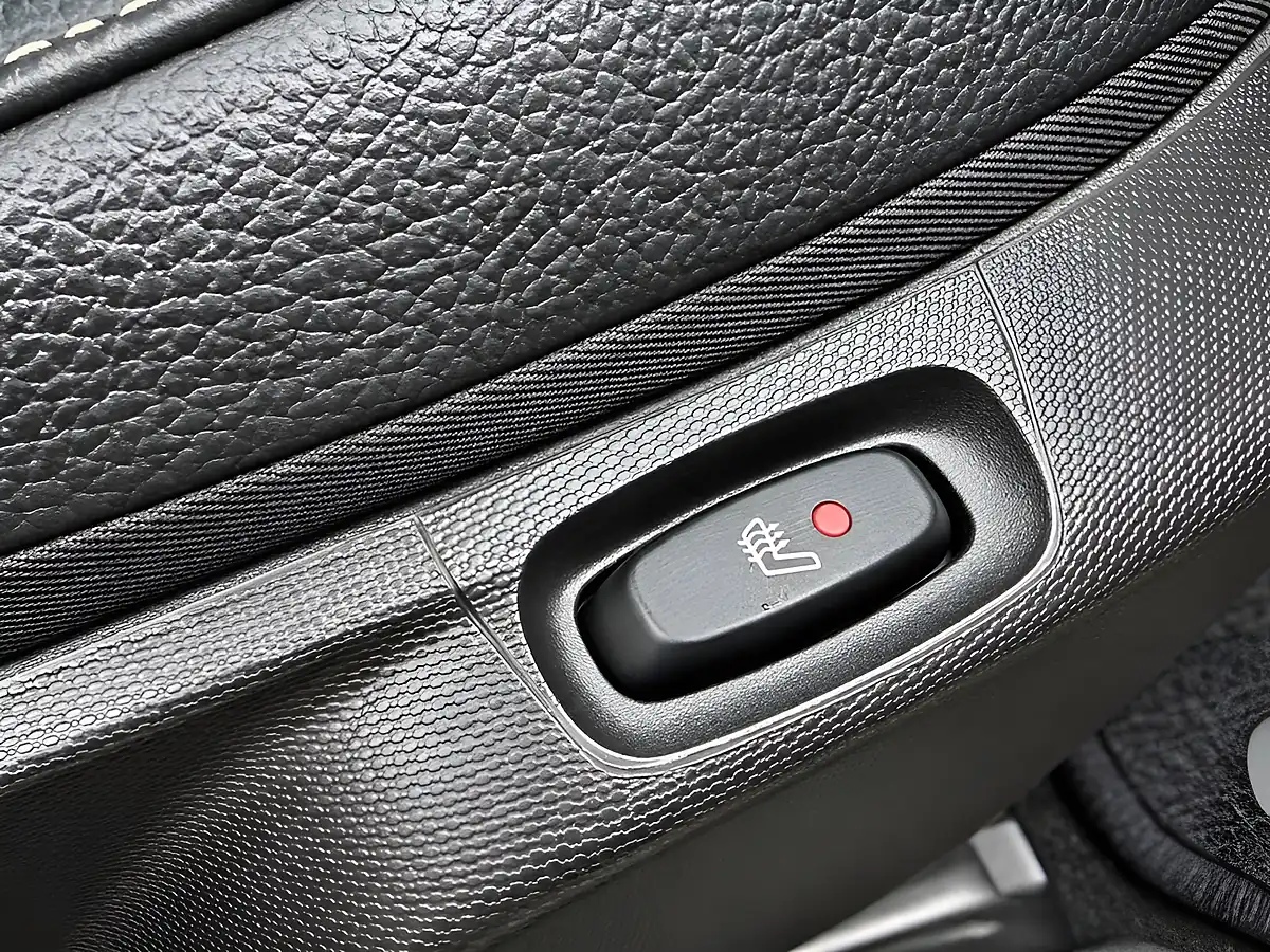 Used 2015 Smart Forfour Prime (premium) Black - Interior and Exterior details 16