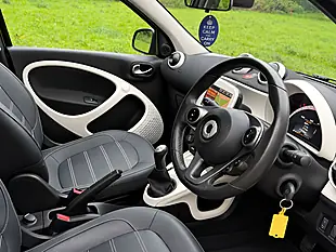 Used 2015 Smart Forfour Prime (premium) Black - Interior and Exterior details 2