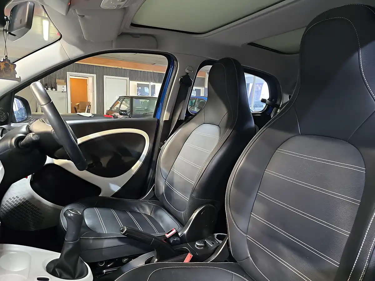 Used 2015 Smart Forfour Prime (premium) Blue - Interior and Exterior details 10