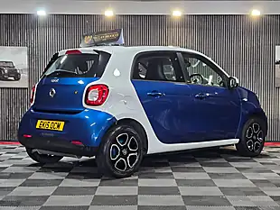 Used 2015 Smart Forfour Prime (premium) Blue - Interior and Exterior details 3