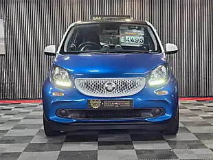 Used 2015 Smart Forfour Prime (premium) Blue - Interior and Exterior details 8