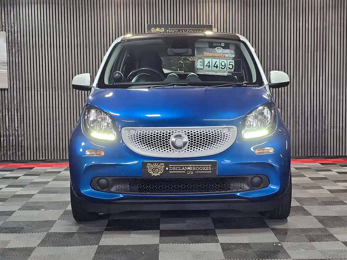 Used 2015 Smart Forfour Prime (premium) Blue - Interior and Exterior details 8