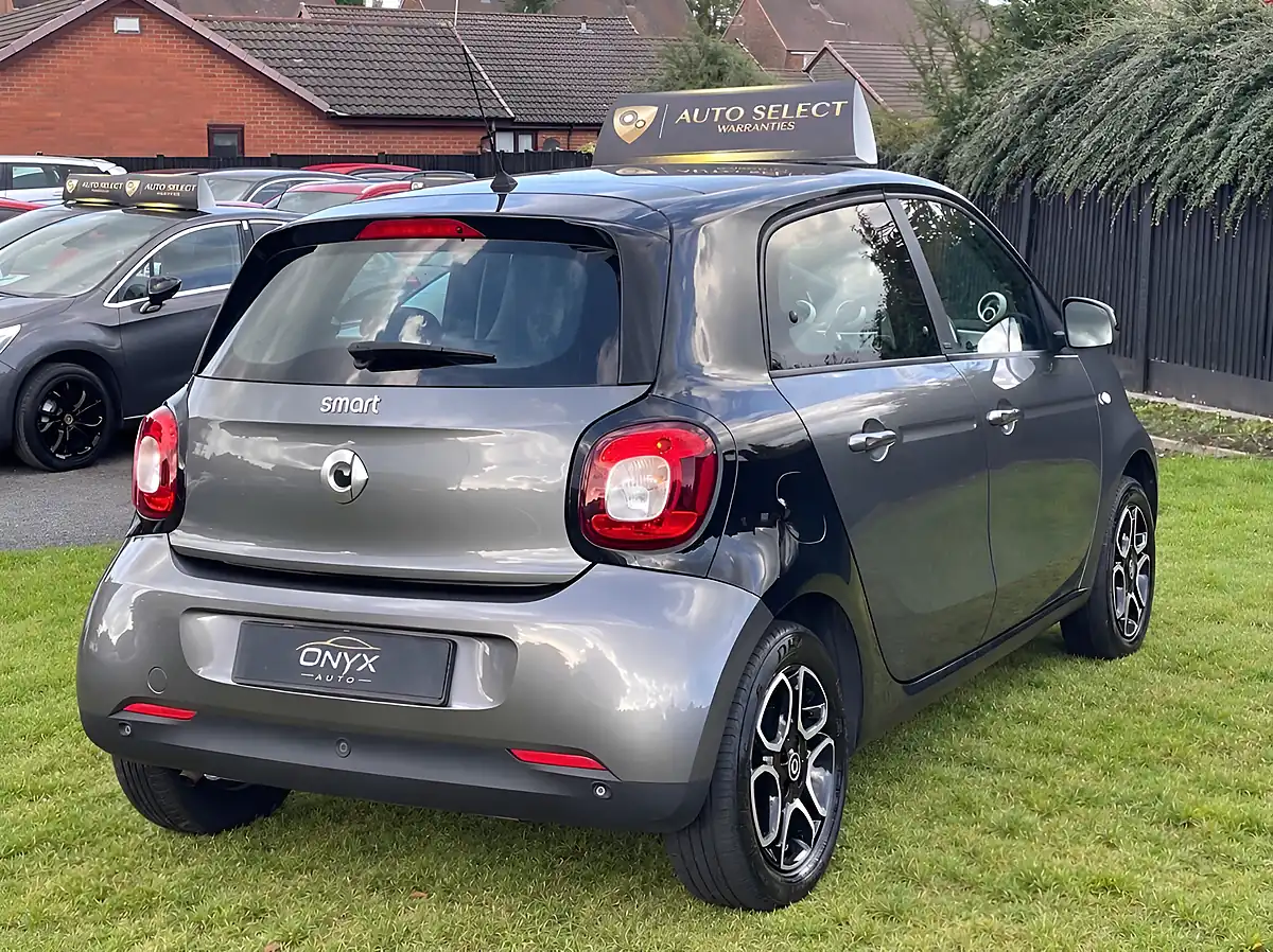 Used 2015 Smart Forfour Prime Premium Grey - Interior and Exterior details 8