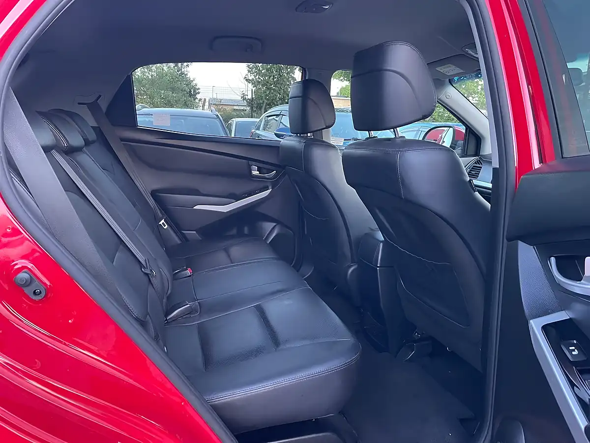 Used 2015 Ssangyong Korando ELX4 Red - Interior and Exterior details 12