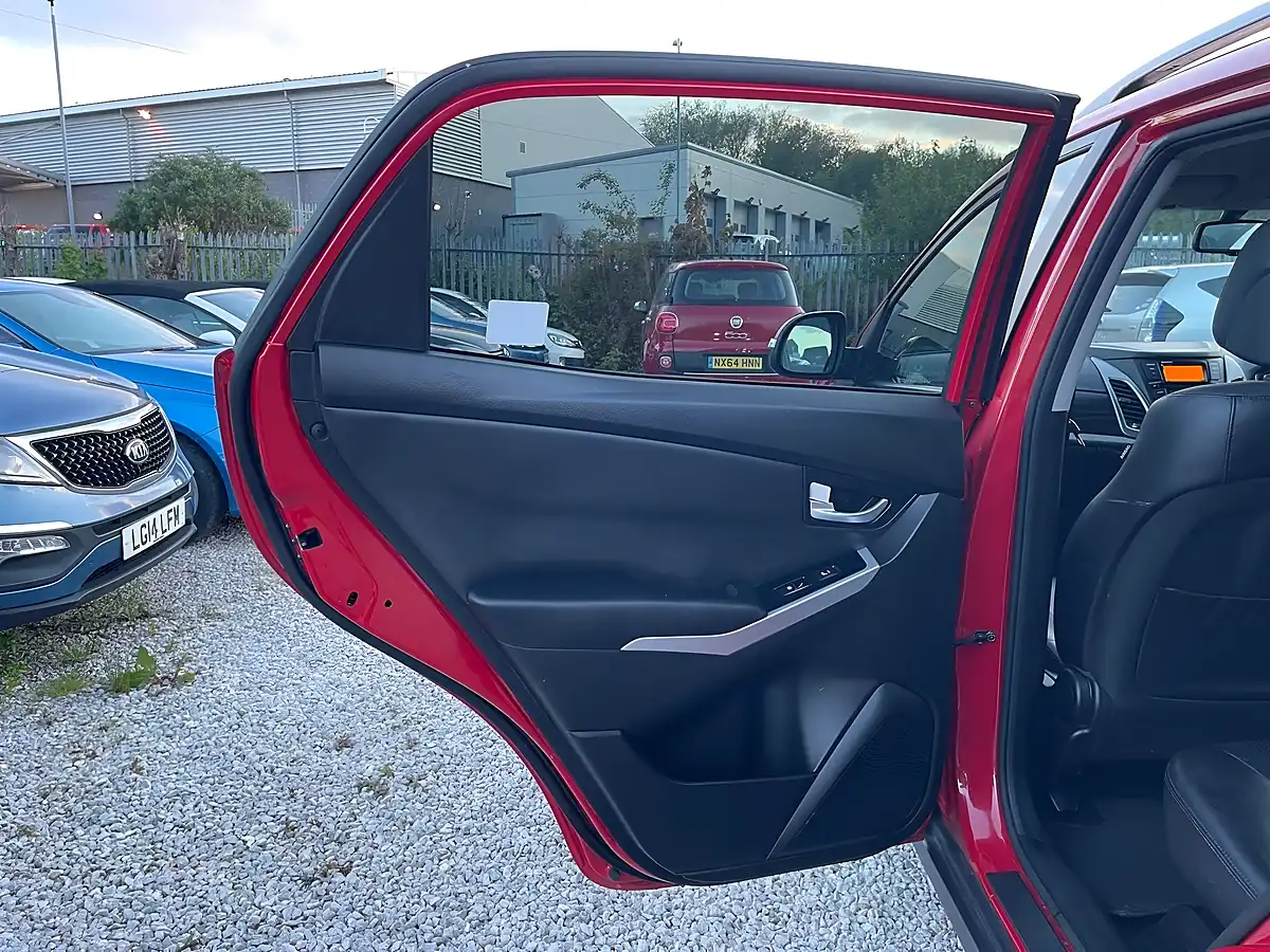 Used 2015 Ssangyong Korando ELX4 Red - Interior and Exterior details 14