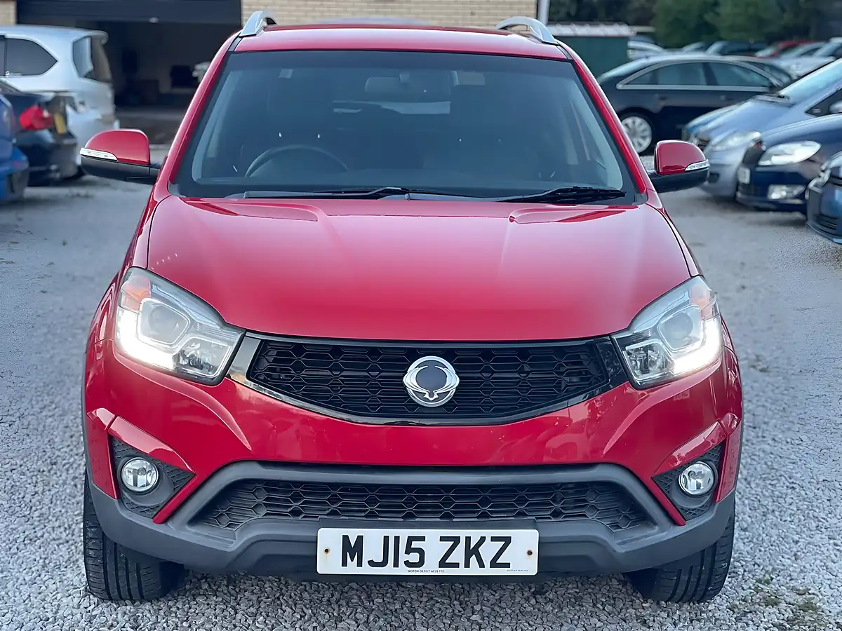 Used 2015 Ssangyong Korando ELX4 Red - Interior and Exterior details 3