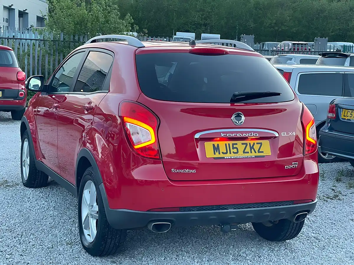 Used 2015 Ssangyong Korando ELX4 Red - Interior and Exterior details 5