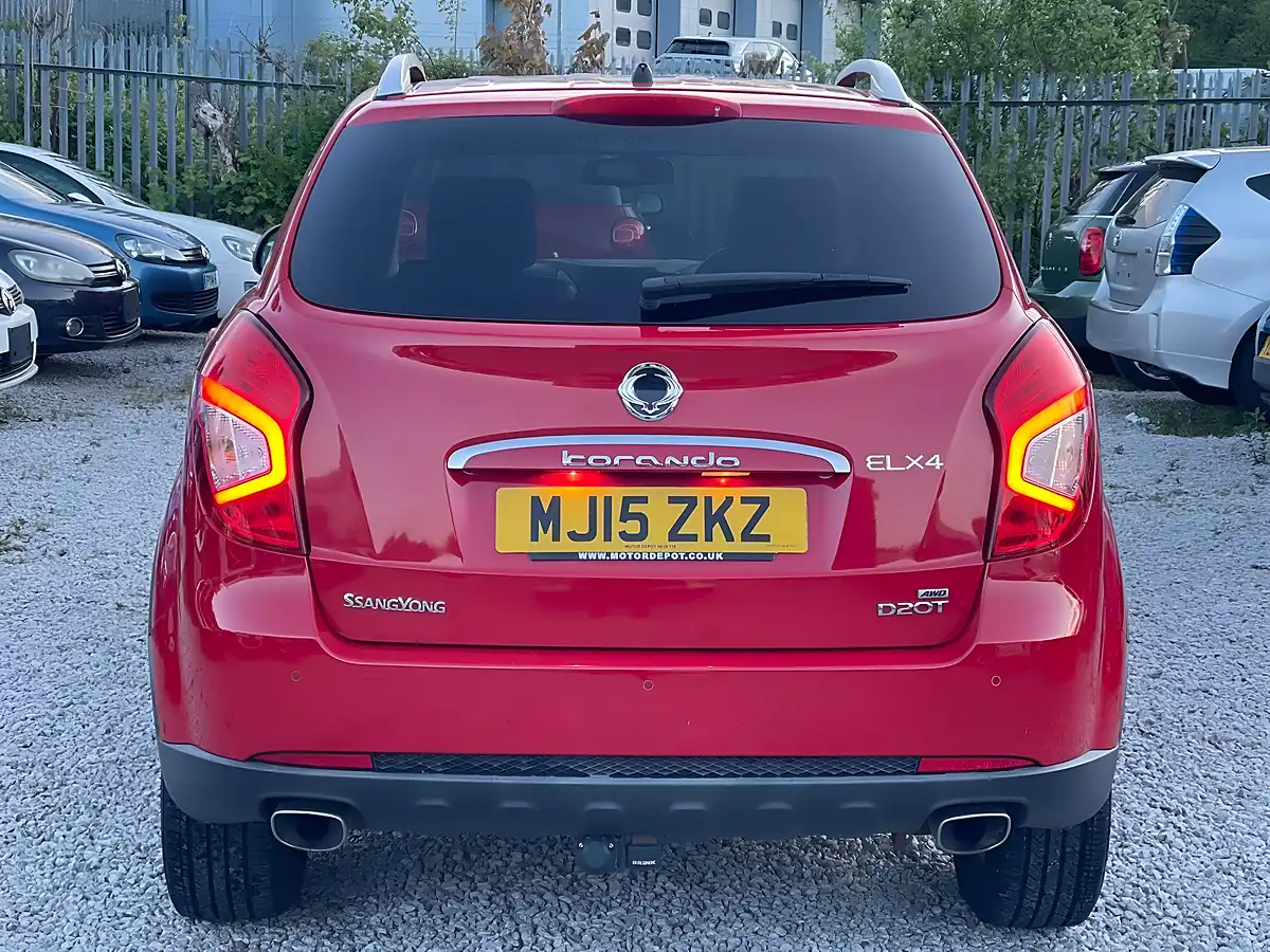 Used 2015 Ssangyong Korando ELX4 Red - Interior and Exterior details 6