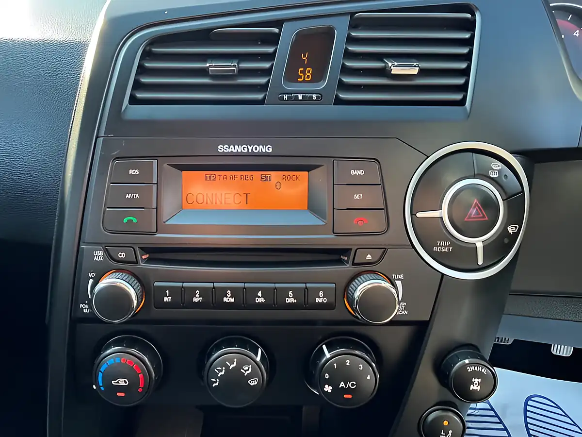 Used 2015 Ssangyong Korando Ex Blue - Interior and Exterior details 11