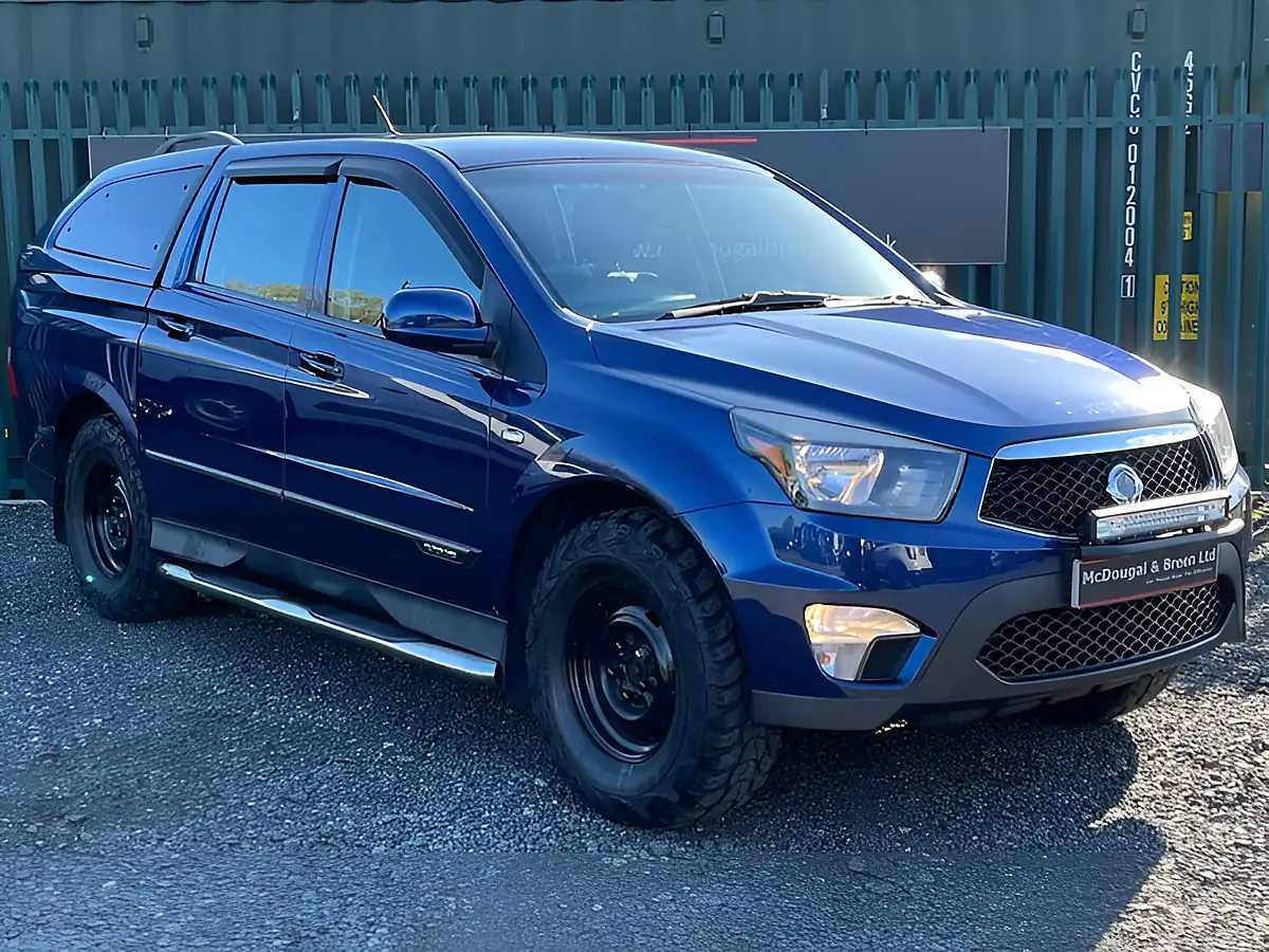 Used 2015 Ssangyong Korando Ex Blue - Interior and Exterior details 8