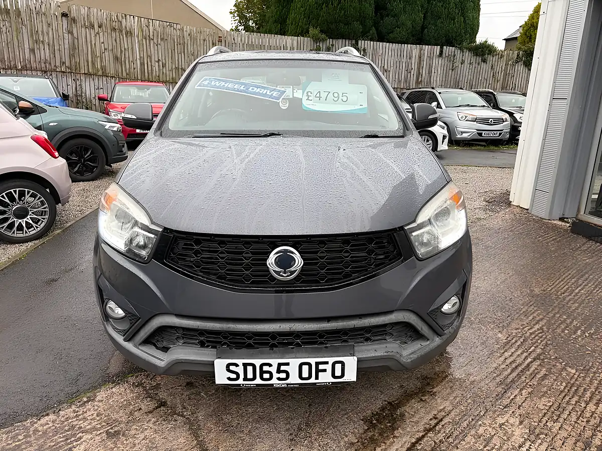 Used 2015 Ssangyong Korando SE4 Grey - Interior and Exterior details 2