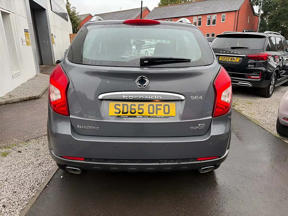 Used 2015 Ssangyong Korando SE4 Grey - Interior and Exterior details 7