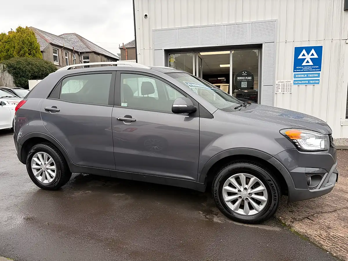 Used 2015 Ssangyong Korando SE4 Grey - Interior and Exterior details 9