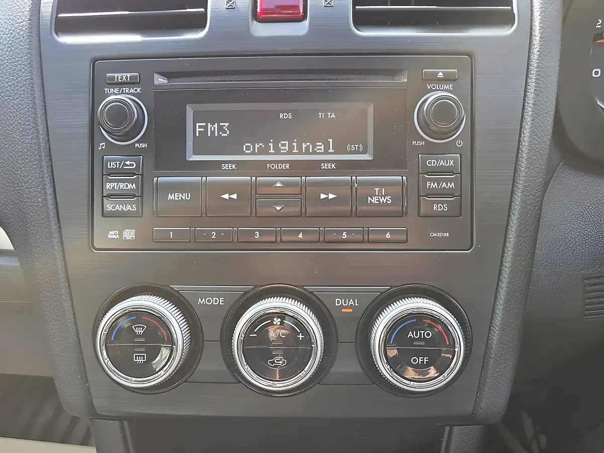 Used 2015 Subaru Impreza I Rc White - Interior and Exterior details 7