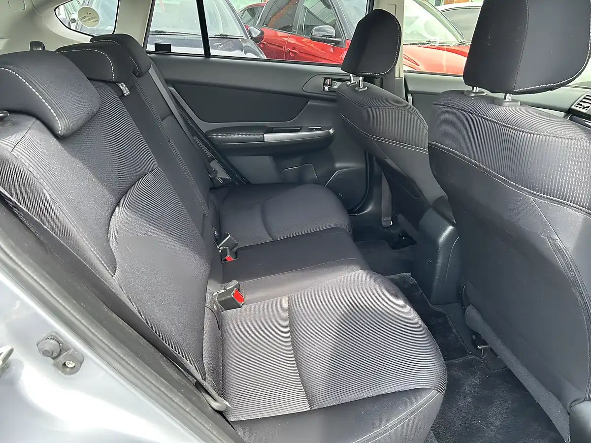 Used 2015 Subaru Impreza Silver - Interior and Exterior details 14