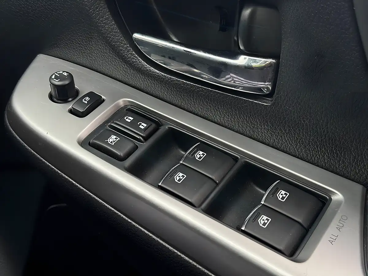 Used 2015 Subaru Levorg GT Sport Tourer Lapis Blue - Interior and Exterior details 15