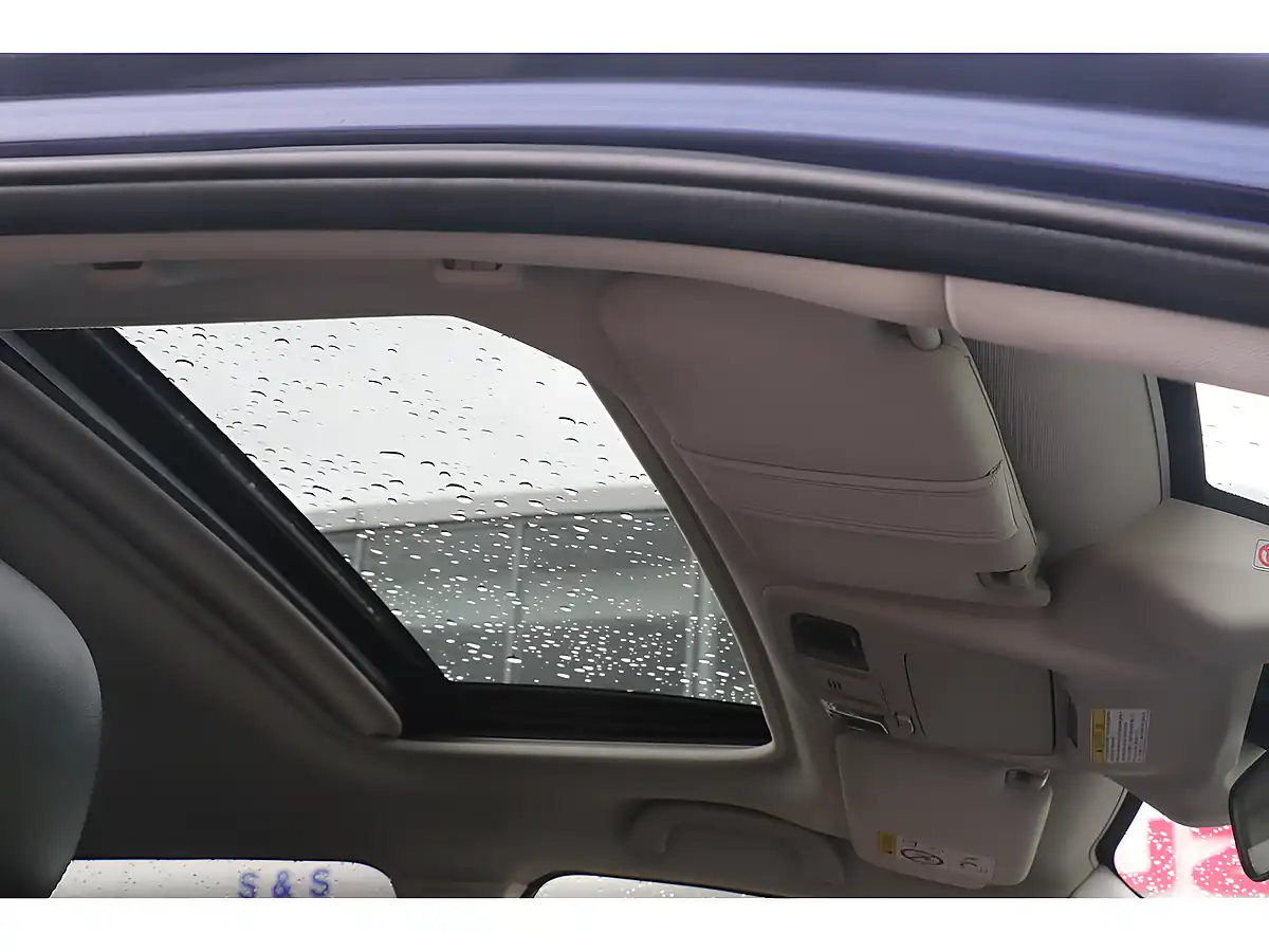 Used 2015 Subaru Outback Se Premium Lapis Blue - Interior and Exterior details 11