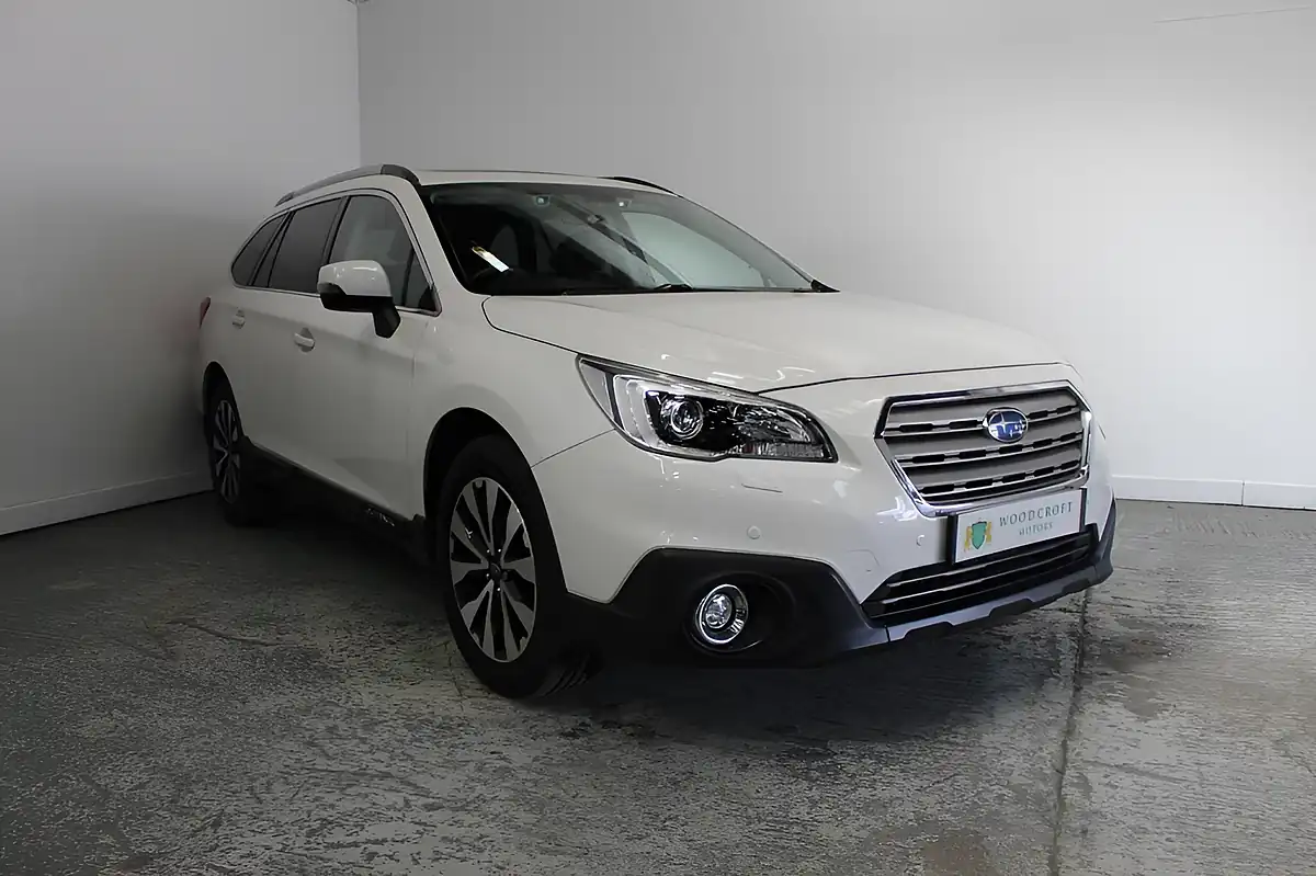 Used 2015 Subaru Outback Se Premium White - Front View