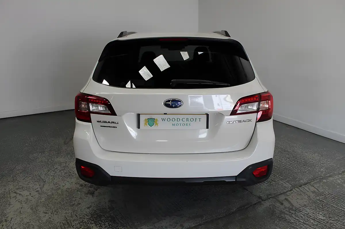 Used 2015 Subaru Outback Se Premium White - Interior and Exterior details 10