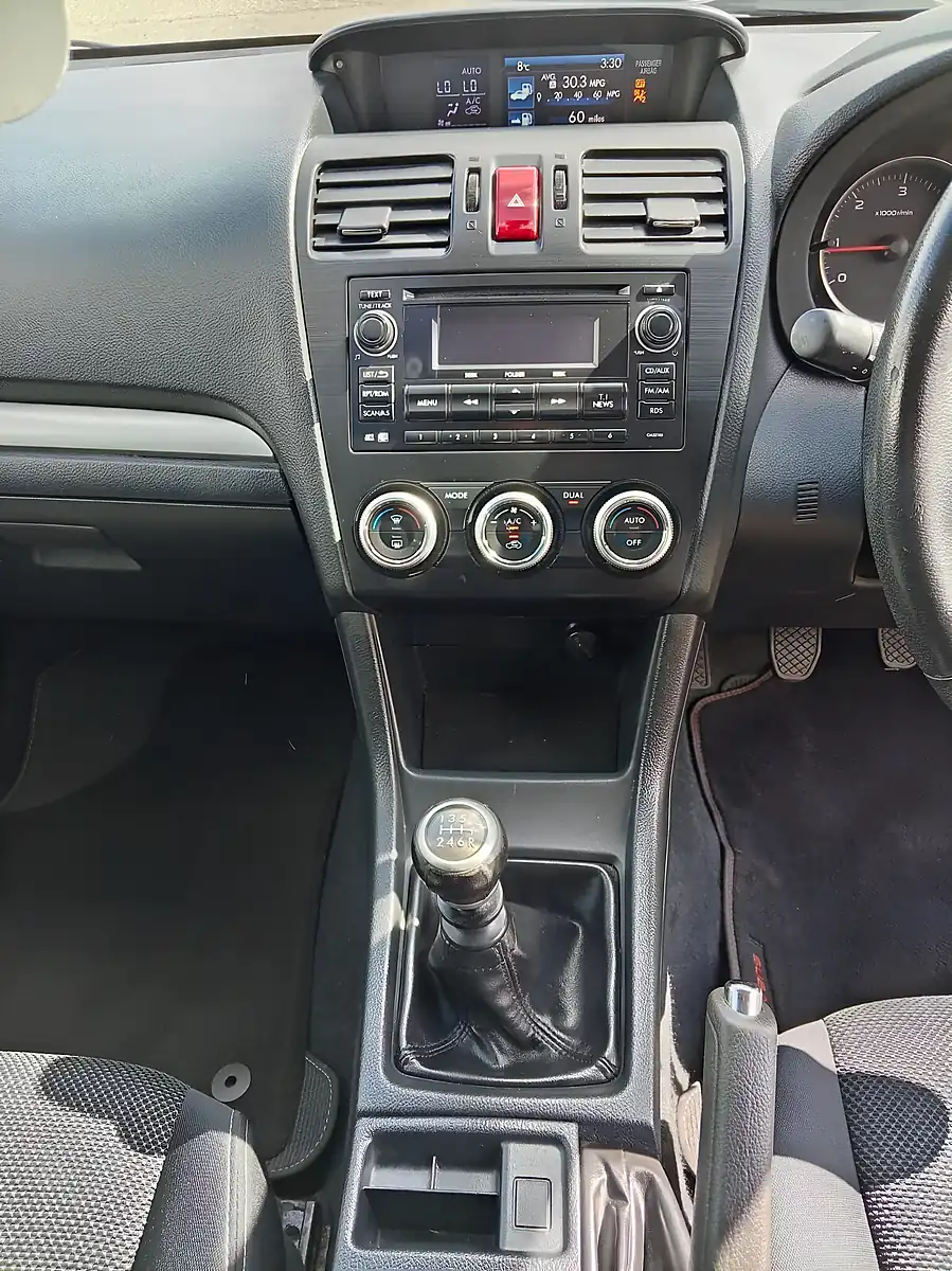 Used 2015 Subaru Xv Se Blue - Interior and Exterior details 10