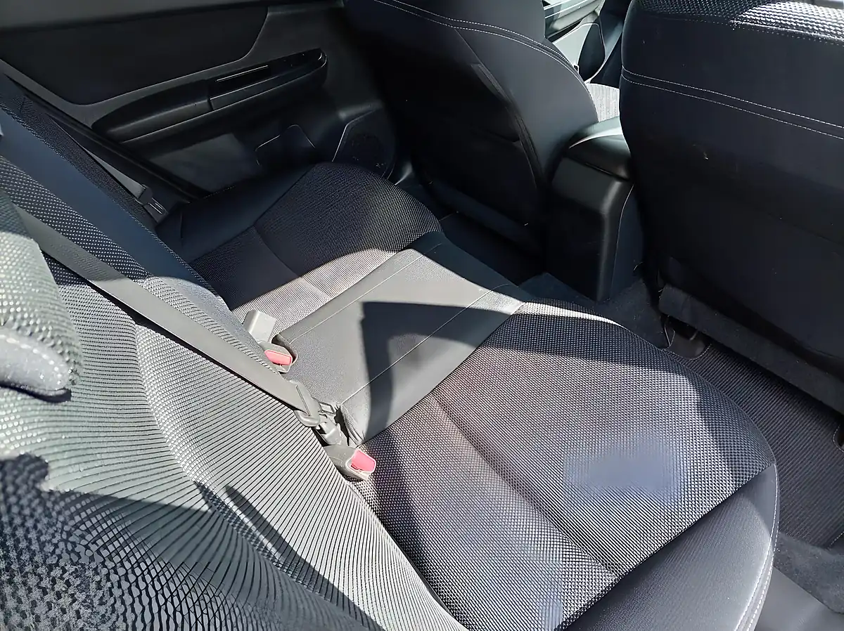 Used 2015 Subaru Xv Se Blue - Interior and Exterior details 14