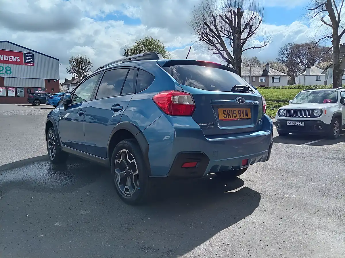 Used 2015 Subaru Xv Se Blue - Interior and Exterior details 9
