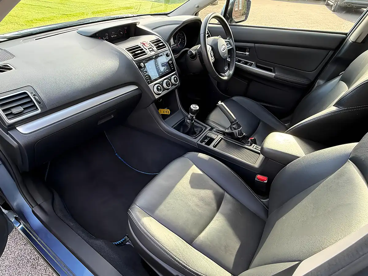 Used 2015 Subaru Xv Se Premium Blue - Interior and Exterior details 18