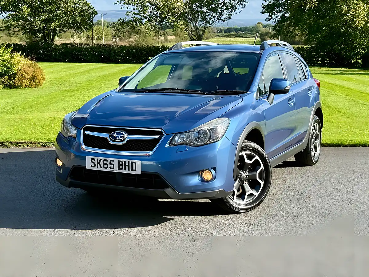 Used 2015 Subaru Xv Se Premium Blue - Interior and Exterior details 3