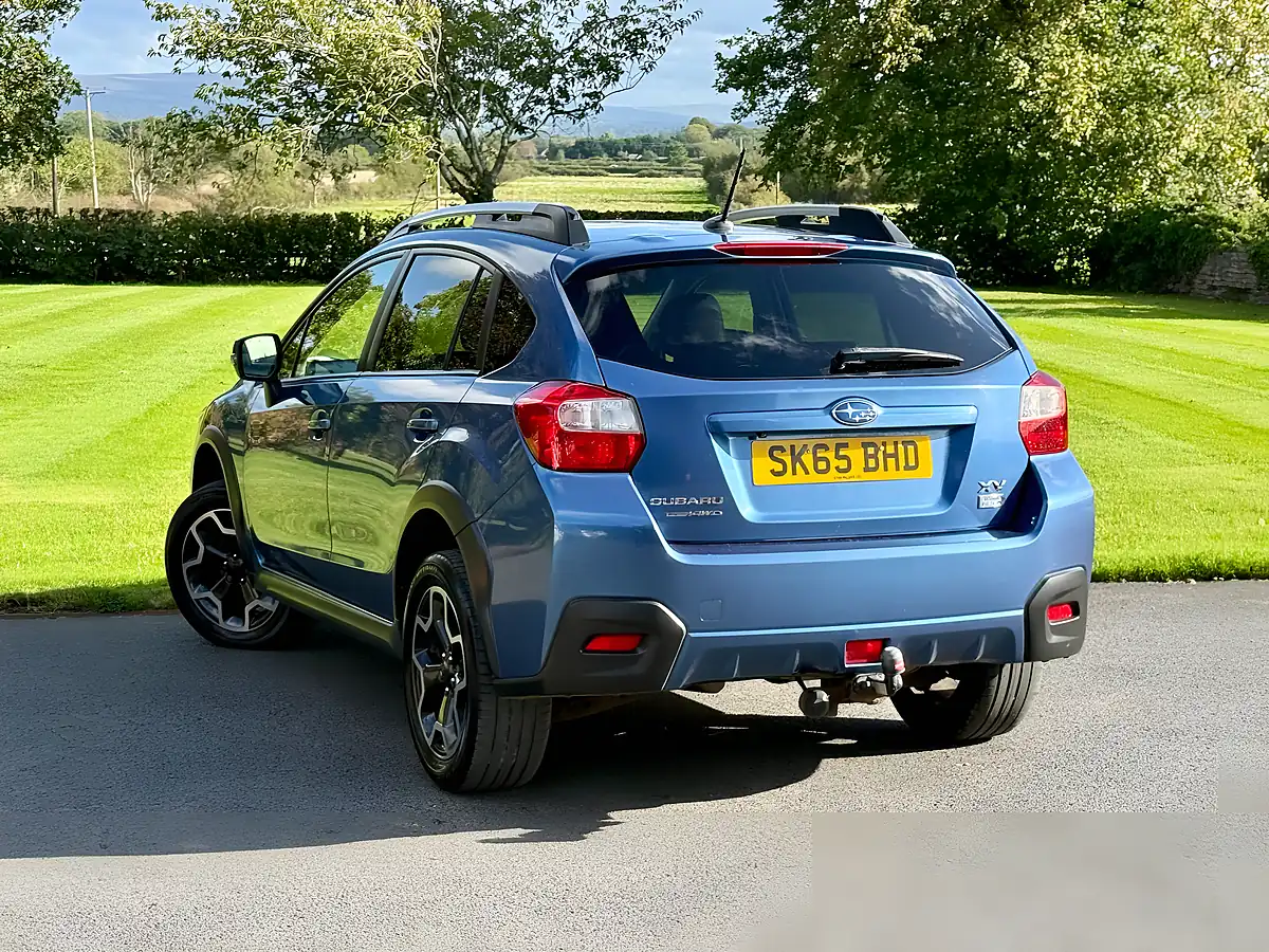 Used 2015 Subaru Xv Se Premium Blue - Interior and Exterior details 8