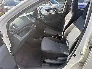 Used 2015 Suzuki Alto Sz White - Interior and Exterior details 18