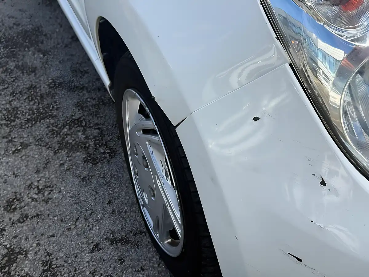 Used 2015 Suzuki Alto Sz White - Interior and Exterior details 19