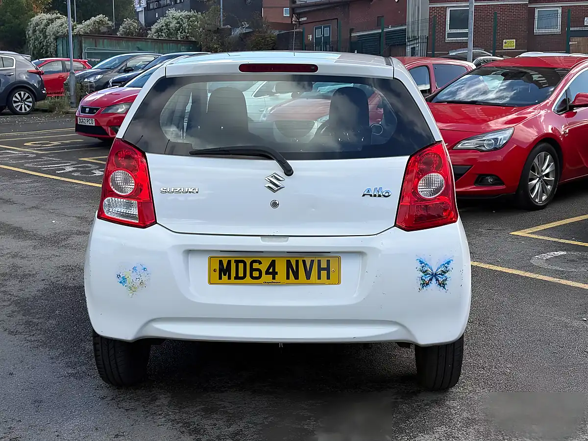 Used 2015 Suzuki Alto Sz White - Interior and Exterior details 6