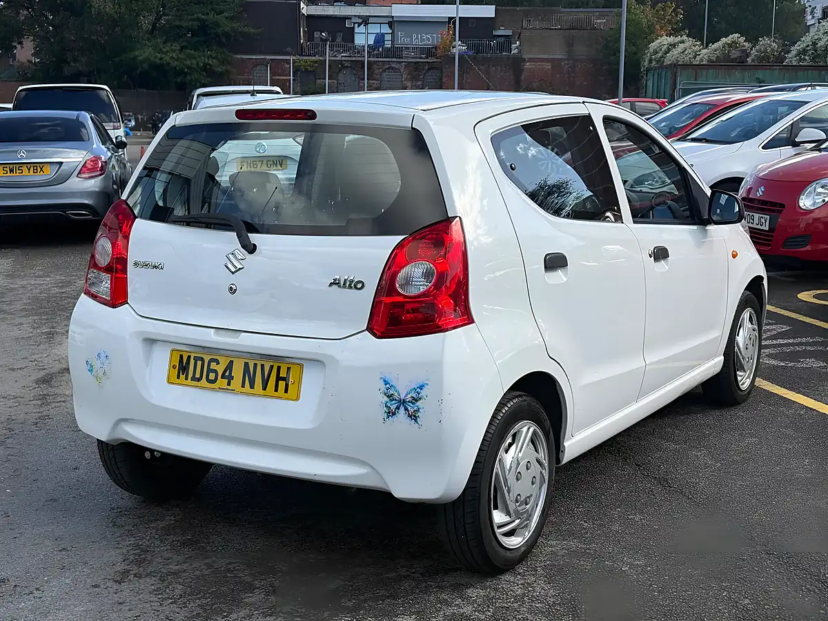 Used 2015 Suzuki Alto Sz White - Interior and Exterior details 8