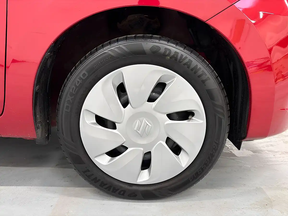 Used 2015 Suzuki Celerio SZ2 Red - Interior and Exterior details 7