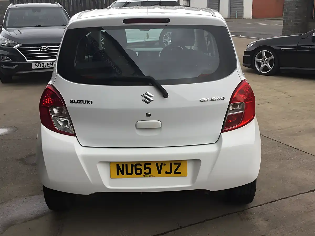 Used 2015 Suzuki Celerio SZ2 White - Interior and Exterior details 4
