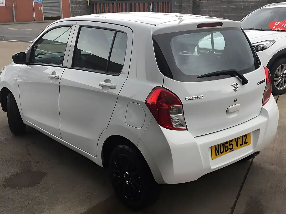 Used 2015 Suzuki Celerio SZ2 White - Interior and Exterior details 5