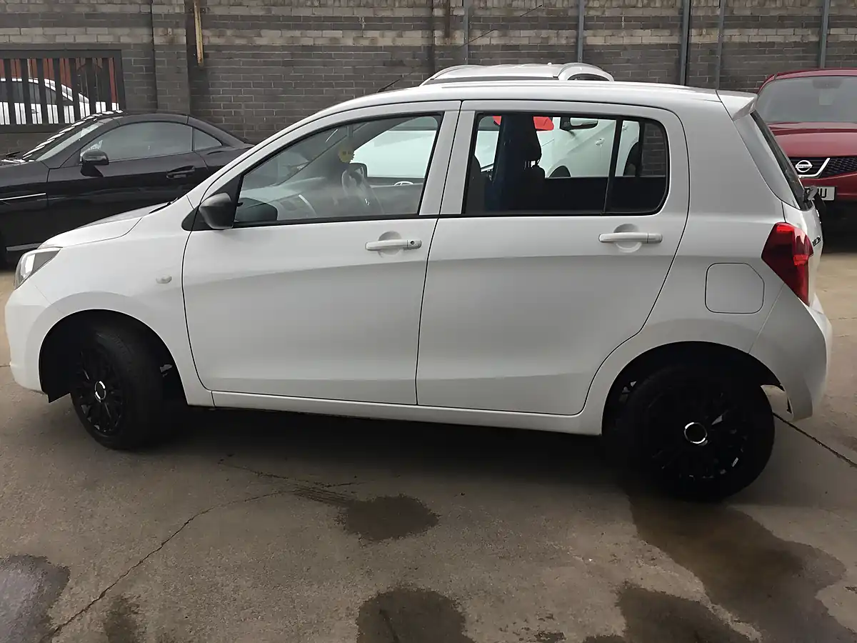 Used 2015 Suzuki Celerio SZ2 White - Interior and Exterior details 6