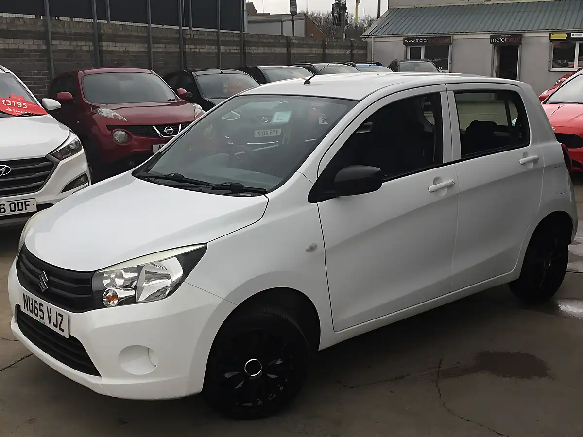 Used 2015 Suzuki Celerio SZ2 White - Interior and Exterior details 7