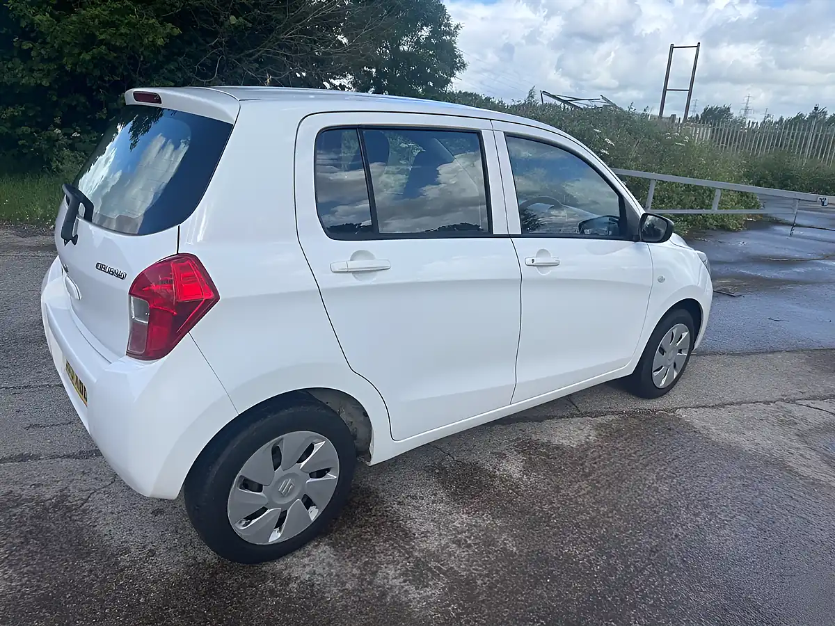 Used 2015 Suzuki Celerio SZ2 White - Interior and Exterior details 10