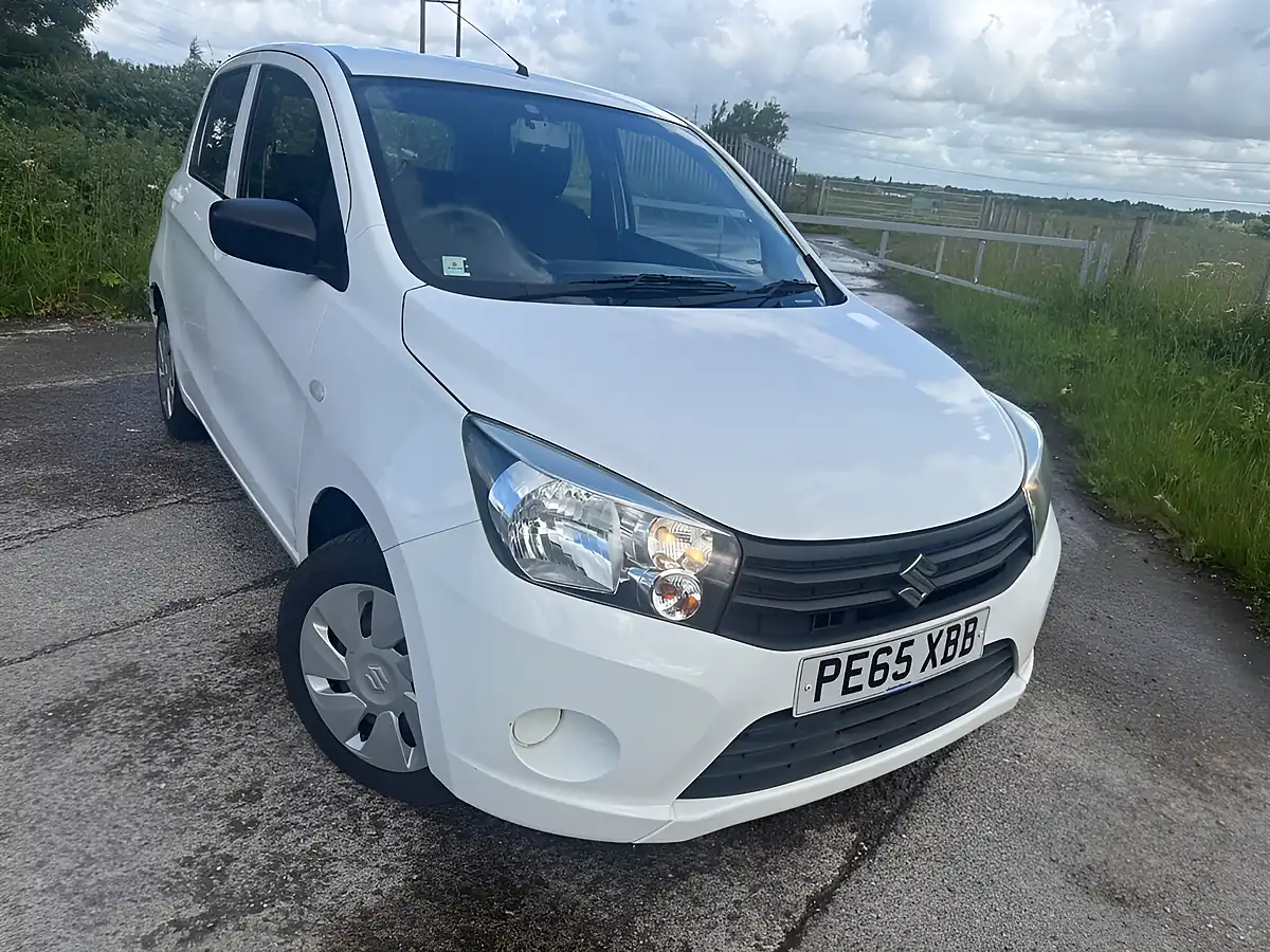 Used 2015 Suzuki Celerio SZ2 White - Interior and Exterior details 4