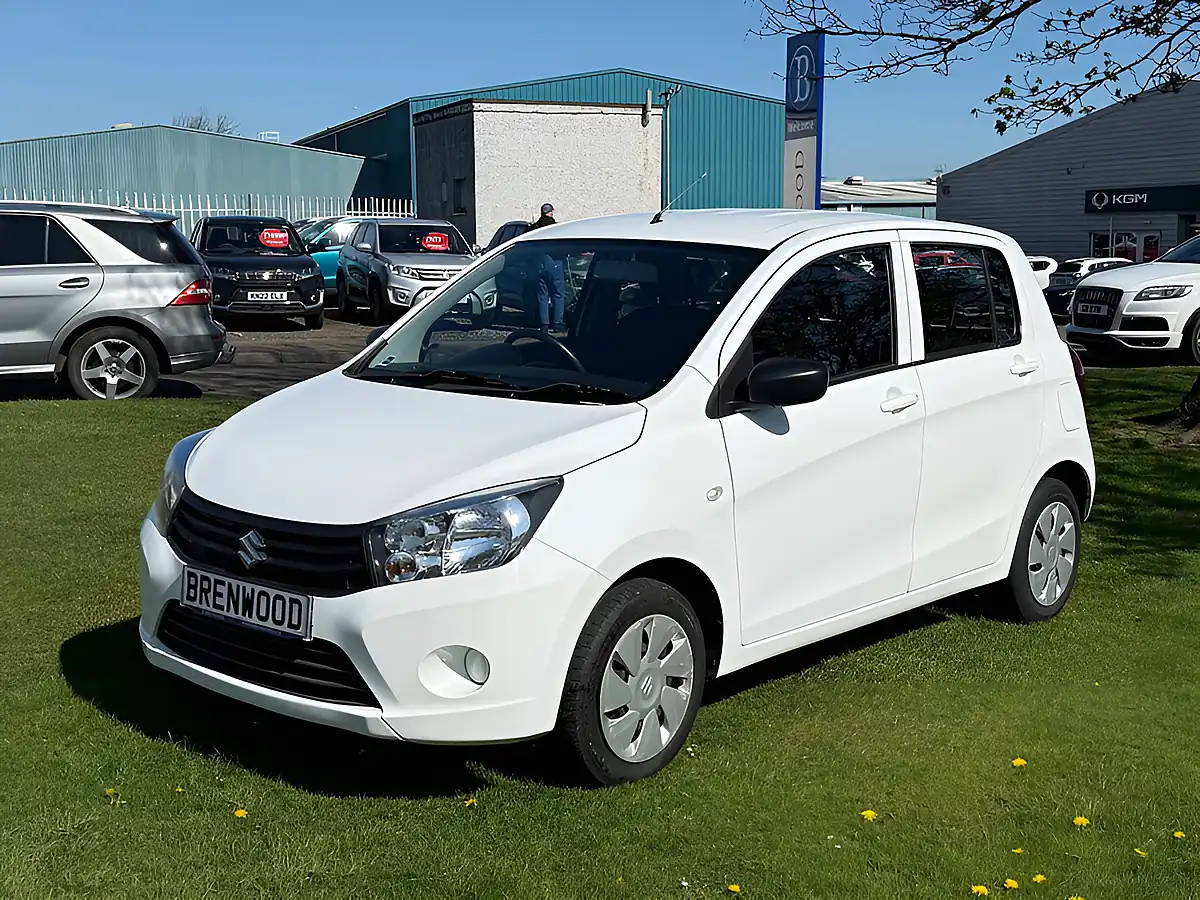 Used 2015 Suzuki Celerio SZ2 White - Interior and Exterior details 4