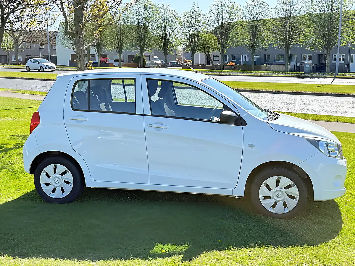 Used 2015 Suzuki Celerio SZ2 White - Interior and Exterior details 6