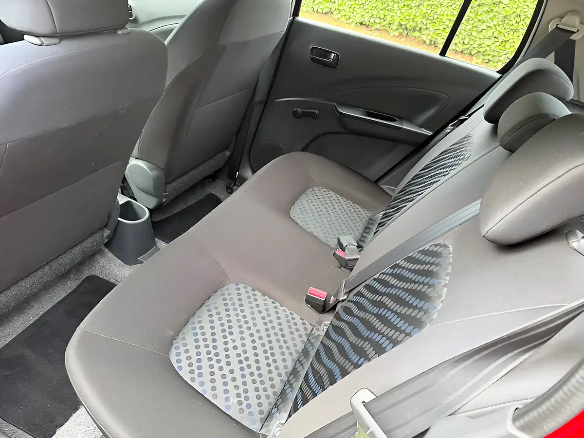 Used 2015 Suzuki Celerio SZ3 Red - Interior and Exterior details 16