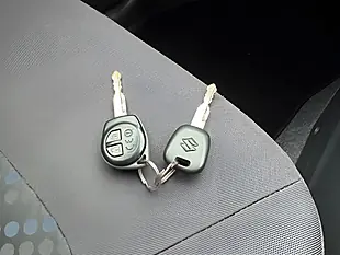 Used 2015 Suzuki Celerio SZ3 Red - Interior and Exterior details 17
