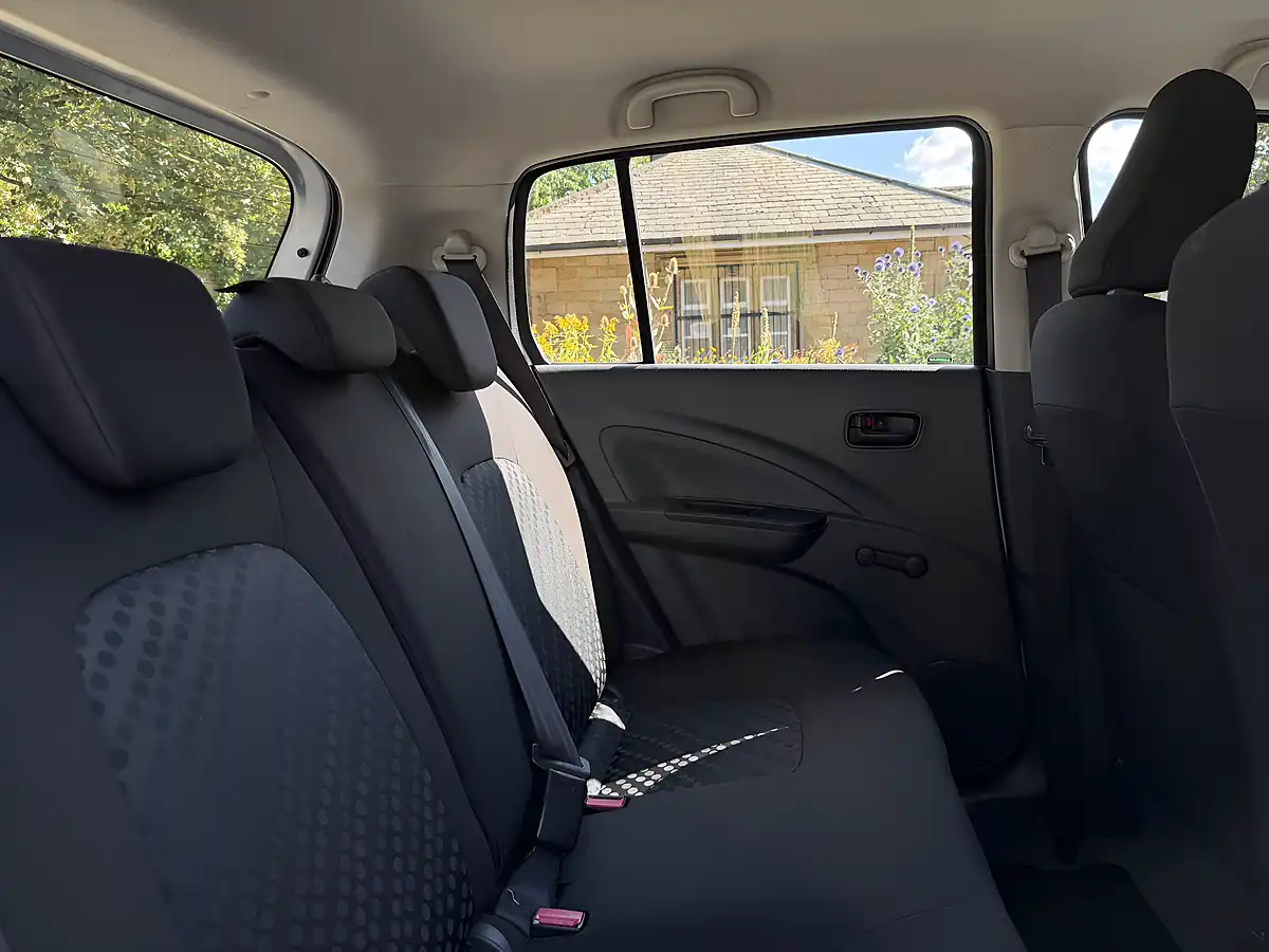 Used 2015 Suzuki Celerio SZ3 Silver - Interior and Exterior details 13