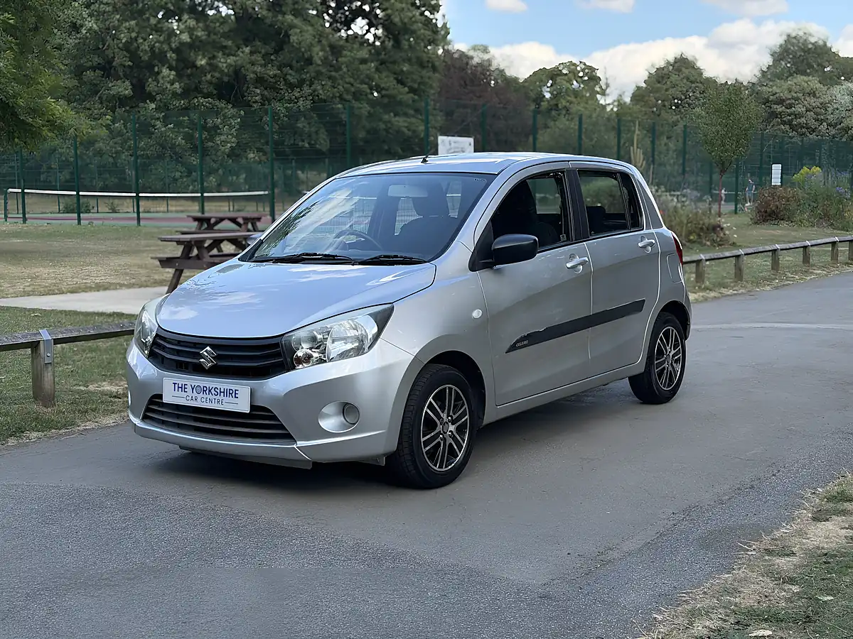 Used 2015 Suzuki Celerio SZ3 Silver - Interior and Exterior details 3