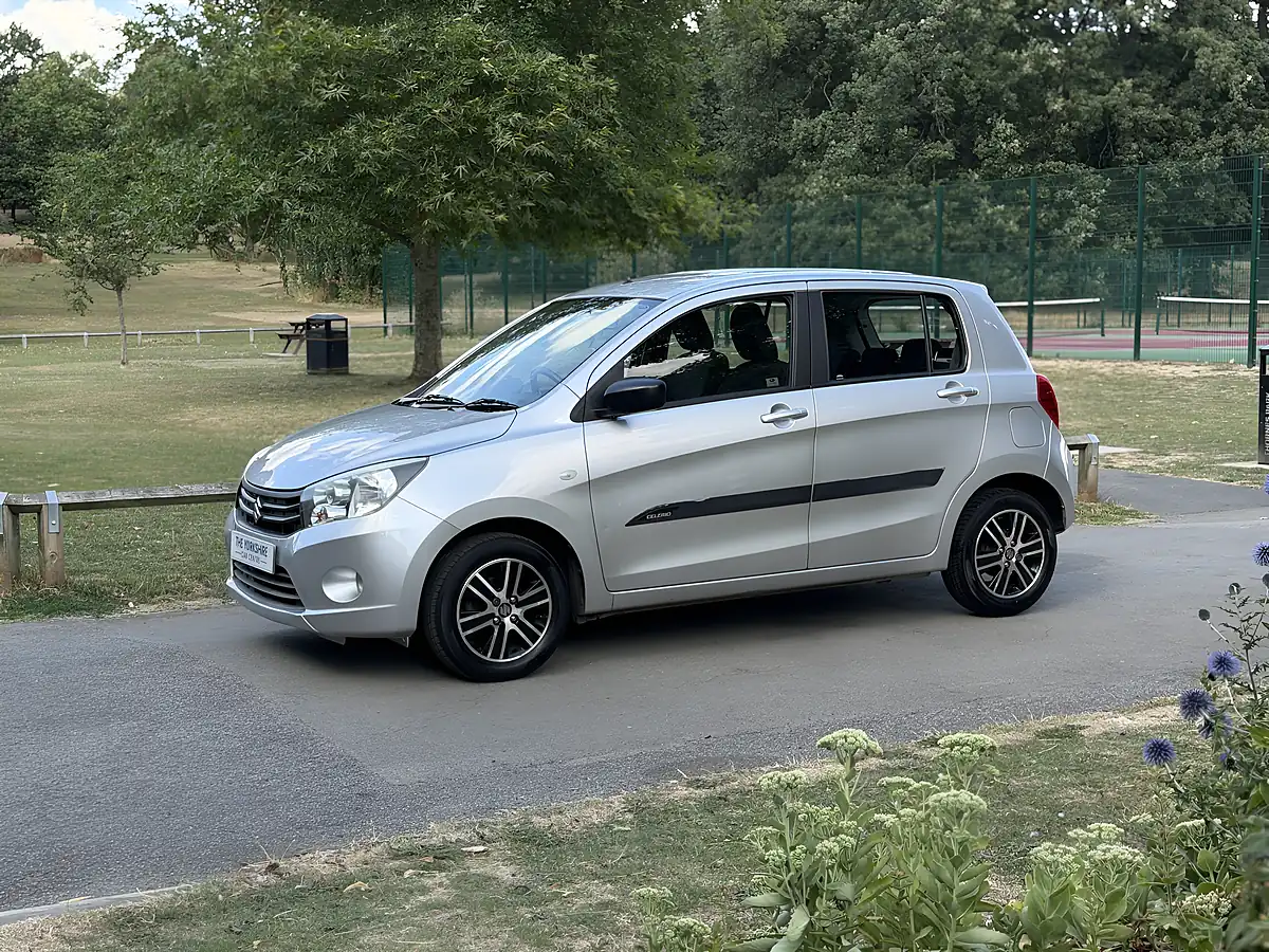 Used 2015 Suzuki Celerio SZ3 Silver - Interior and Exterior details 4